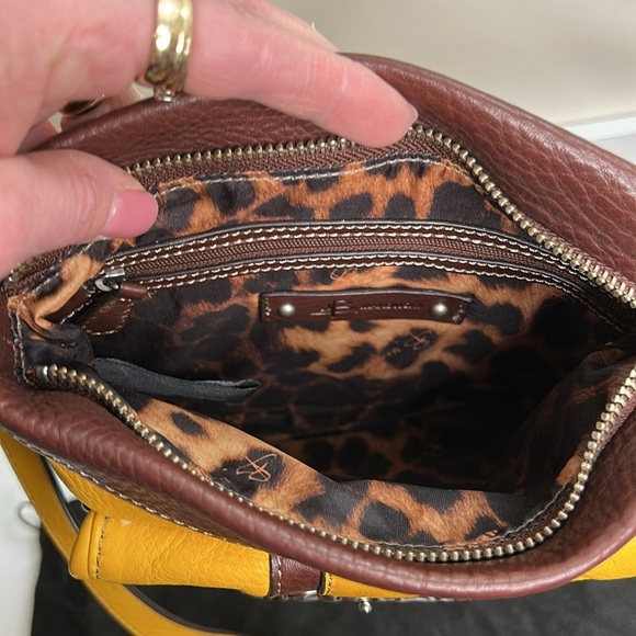 B. Makowsky Yellow and Brown cheetah print interior Crossbody purse w/dust bag - Picture 4 of 13